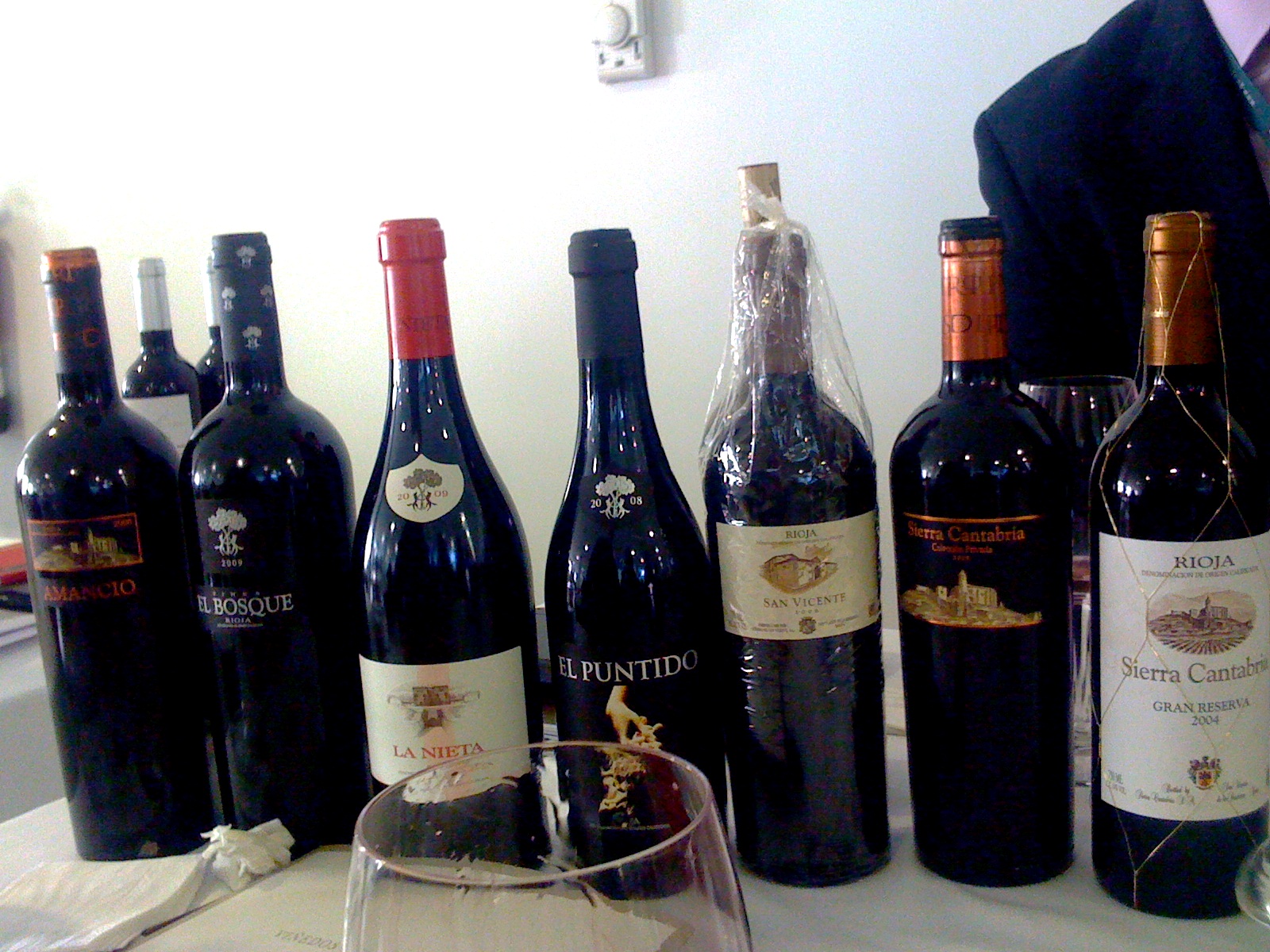 salon_mejores_vinos_peñin_sierra_cantabria